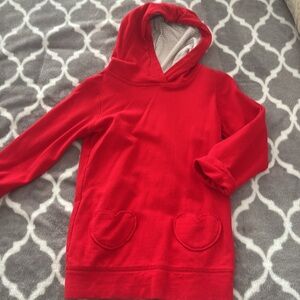 Hoodie with heart pockets